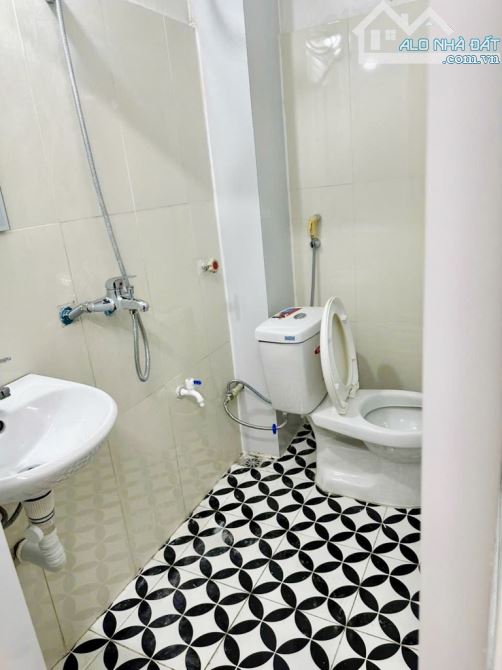 ✅Cầu Giấy - Lô Góc 3 Mặt Thoáng - 41m2 - chỉ nhỉnh 8,X Tỷ ( Tiểu Học )   👉LÔ GÓC CẦU GIẤY - 7