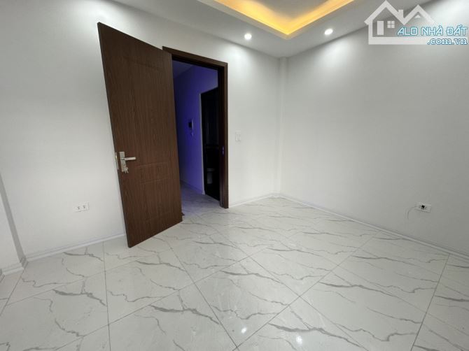 Bán nhà Liên Mạc, Bắc Từ Liêm, 35.5m2, 4 tầng, mặt tiền 4m, giá 5.3 tỷ - 7
