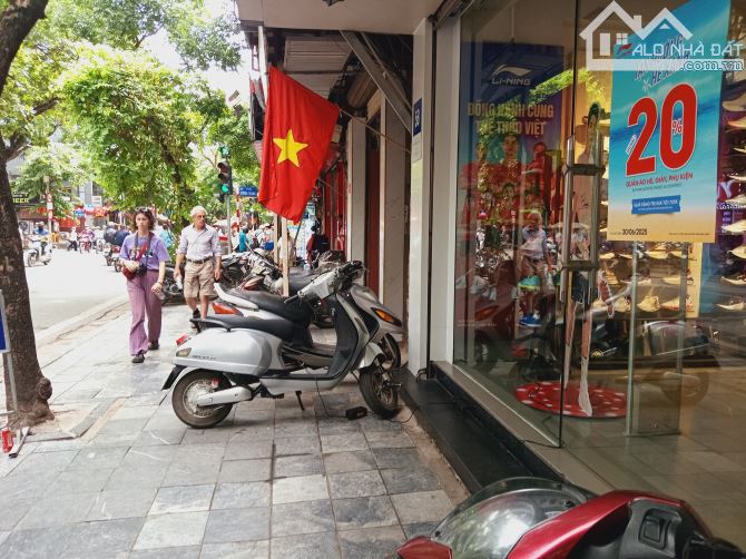 Lãi 887 Tỷ - Bán Nhà mặt phố Hàng Bông- 200m ra Hồ Gươm - 441m2 Mặt tiền 14.5m- Giá 263 tỷ