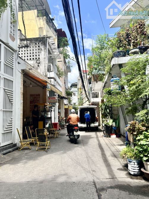 Phú Nhuận, giáp Q3,4 Tầng, 52m2,khu dân trí, hẻm thông, gần mặt tiền Lê Văn Sỹ, nhỉnh 7 Tỷ