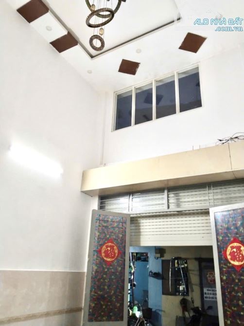 CỰC HÓT !BÁN NHÀ QUẬN 11,HẺM XE HƠI,SÁT VÒNG XOAY LÊ ĐẠI HÀNH,4 TẦNG,40M2,4 PN,CHỈ 5xx tỷ