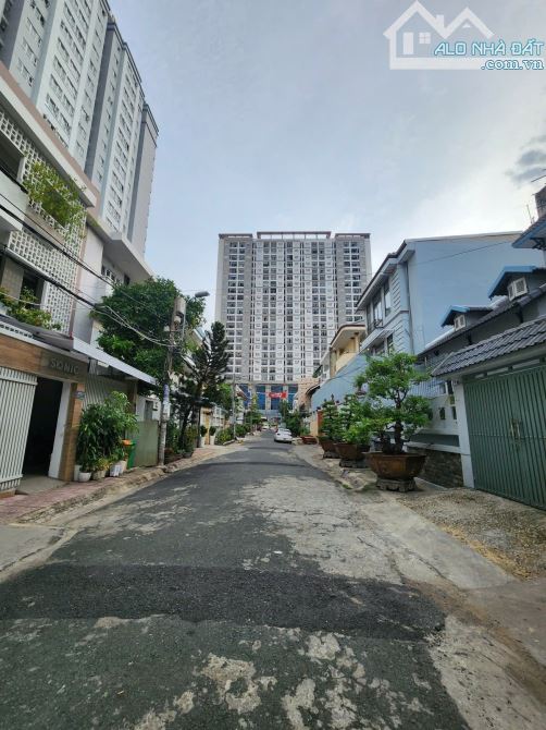 Biệt thự cao cấp đường Nguyễn Xí Bình Thạnh, khu phân lô biệt thự đường rộng ngang lớn 10m