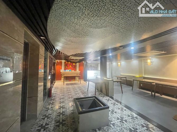 8 Tầng Thang Máy – Dt 1177 M2 – HXT Sư Vạn Hạnh – Gảm Sau Chỉ Còn 76 Tỷ