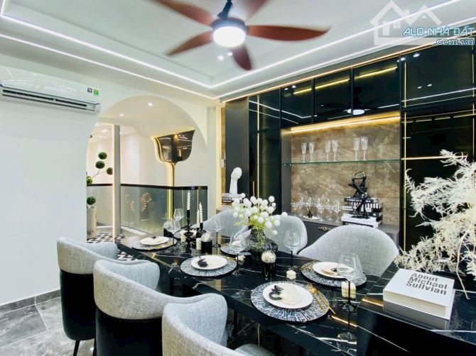Bán Biệt Thự Mini Đường Bình Lợi P13 dt 8x18 kết cấu 3 lầu siêu hiếm giá tốt