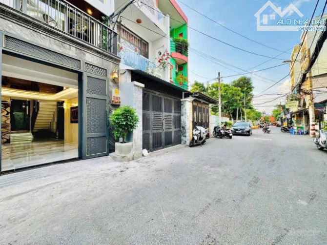 Cần bán nhanh nhà ngay Tôn Thất Tùng - Quận 1 ( 5x18 ) 4 lầu HDT 75tr. giá chỉ 24.5 tỷ