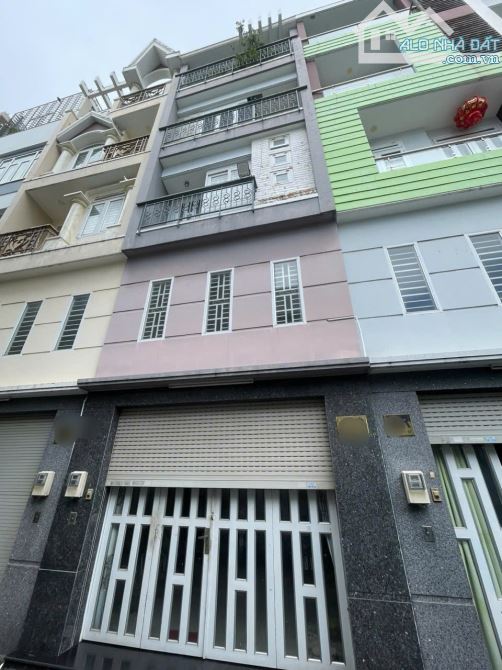 Bán nhà mặt tiền đoạn Nguyễn Bỉnh Khiêm - Quận 1 (4x28) giá giảm chỉ 22 tỷ .