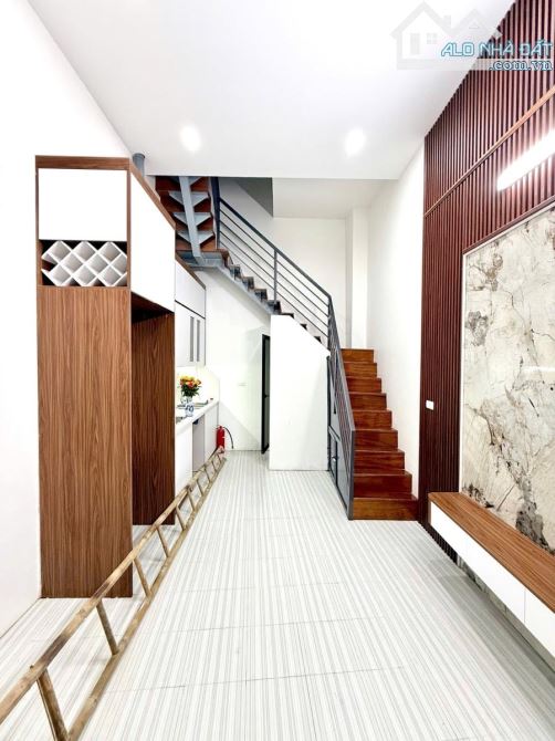 NHÀ ĐẸP CHÙA LIÊN PHÁI -TRUNG TÂM HAI BÀ TRƯNG Ở LUÔN - GẦN PHỐ   23/26m-5 tầng -5,350 tỷ