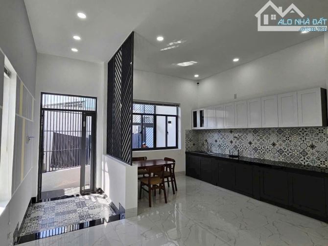 Nhà Hẻm Lương Định Của DT 76.9m2 Giá 2 tỷ 850 - Tây Nha Trang