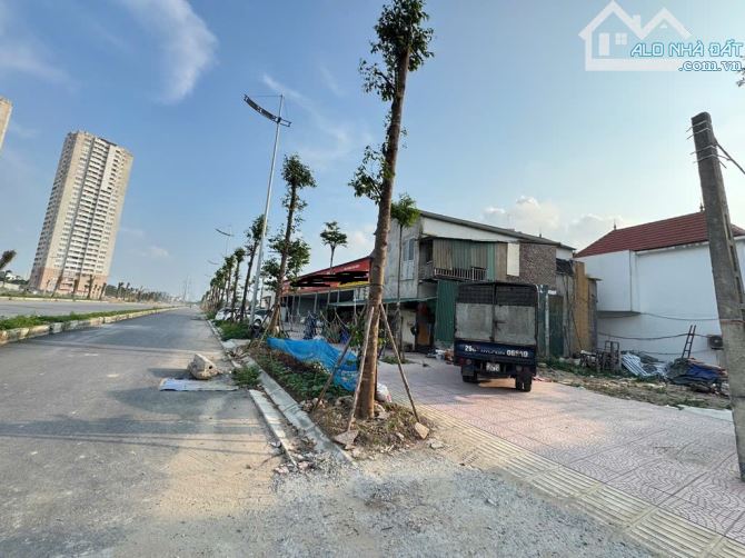 Bán đất mặt đường Vành đai 3.5, Di Trạch, DT 75m2, mt 7.8m, lô góc, giá chỉ 19.9 tỷ