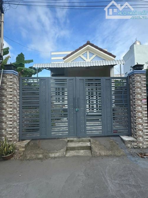 ✨ Nhà Cấp 4 Bình chánh  4x20m, Sổ Hoàn Công - Chỉ 1tỷ378tr! ✨