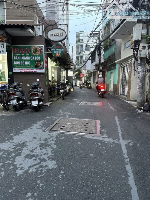NHÀ 4 TẦNG HẺM XE HƠI TRÁNH HOÀNG HOA THÁM – KINH DOANH CỰC TỐT – GIÁ HỢP LÝ!