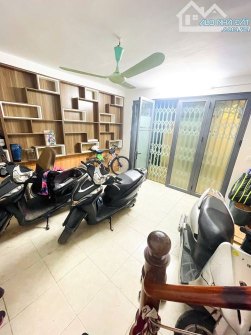 SIÊU PHẨM CỰC HIẾM, ĐỘI CẤN, BA ĐÌNH, DT 26M, 4 T, MT 4M, GIÁ BÁN 6,3 TỶ.