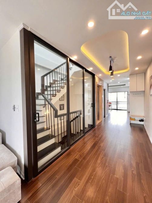 Chính chủ bán nhà phân lô ngõ cổng Kiến Hưng Hà Đông diện tích 50m2x 5 tầng giá 15.5 tỷ