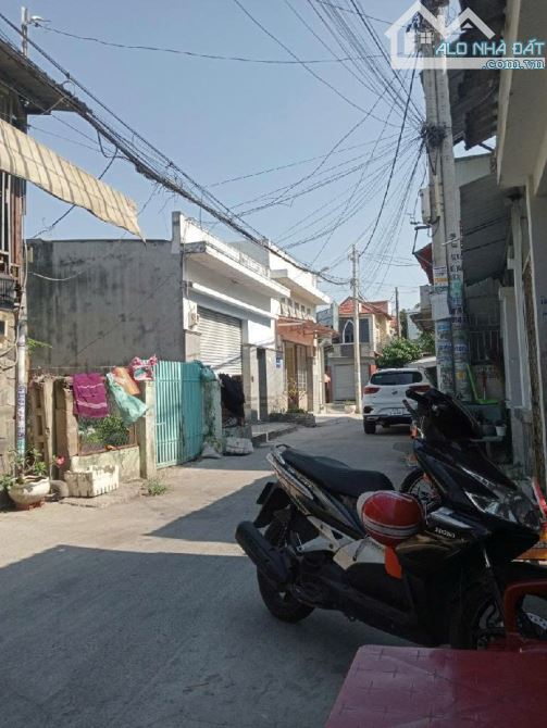 Bán nhà sát mặt tiền Song Hành – Q12 – 2 Tầng – 80M2 – Chỉ 4.3 Tỷ