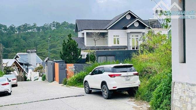 BÁN VILLA  Hẻm 8 Mét HOÀNG HOA THÁM P.10, ĐÀ LẠT VIEW THOÁNG, GIÁ CHỈ 11X TỶ