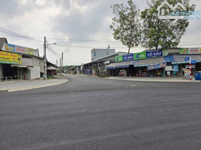 BÁN ĐẤT MẶT TIỀN DX008 – PHÚ MỸ: 6.3 x 22.3m (nở hậu 7.61m) Thổ cư: 100m²