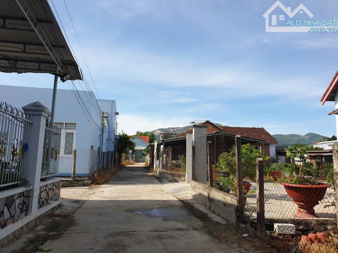 300m2 đất Đường thông, rộng rãi Diên Phú Khánh Hoà. Cách sông Cái chỉ hơn 100m.