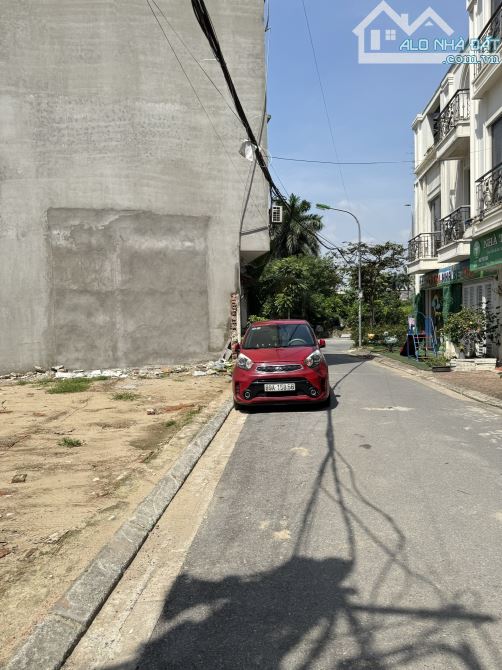 BÁN MẢNH LÔ GÓC NGỌC THỤY LONG BIÊN – Ô TÔ TRÁNH – VỈA HÈ – MẶT TIỀN 7M