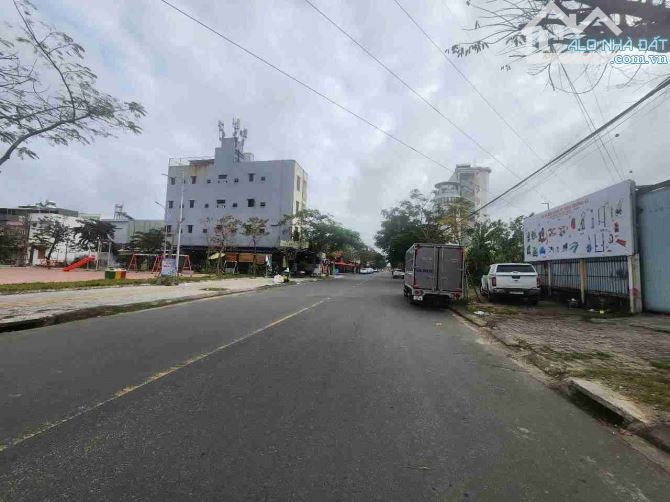 🔥BÁN CĂN GÓC 2 MẶT TIỀN-250M2-TRẦN VĂN TRÀ-MẶT TIỀN 20M-TT CẨM LỆ-CHỈ 8 TỶ X