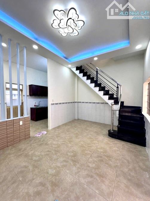 NHÀ BÁN ÂU DƯƠNG LÂN, Q8 - NGANG 5.5M, SỔ HỒNG RIÊNG — CHỈ 4,9 TỶ