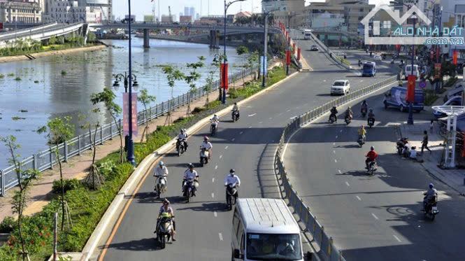 9ty - ĐƯỜNG BẾN VÂN ĐỒN - P5 QUẬN 4 - REVERSIDE - HẺM THÔNG