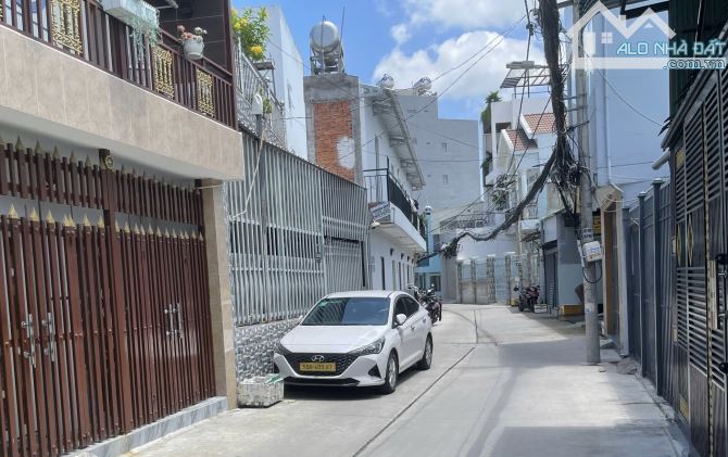 Đất trống tiện xây mới, hẻm xe hơi, Huỳnh Tấn Phát Quận 7, 83m2 chỉ 7 tỷ