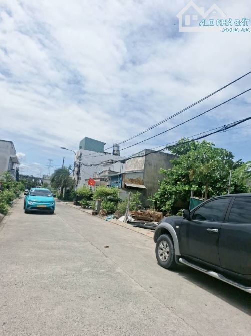 Bán nhà 3 tầng hiện đại gần đường cao tốc NB, 104m2 nhỉnh 6tỷ.