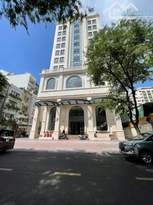 Bán tòa nhà 2000m2 sàn - đường Võ Thị Sáu, Quận 3