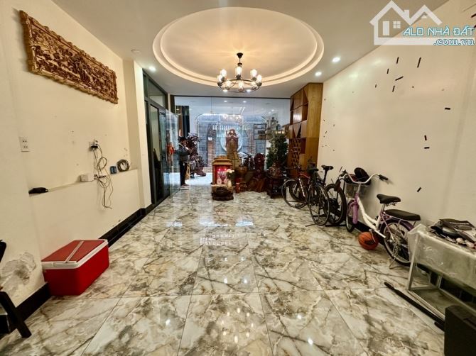 Biệt thự KDC Dương Bá Trạc , Ngang 8m , đường 8m có lề , nhỉnh 18 tỷ