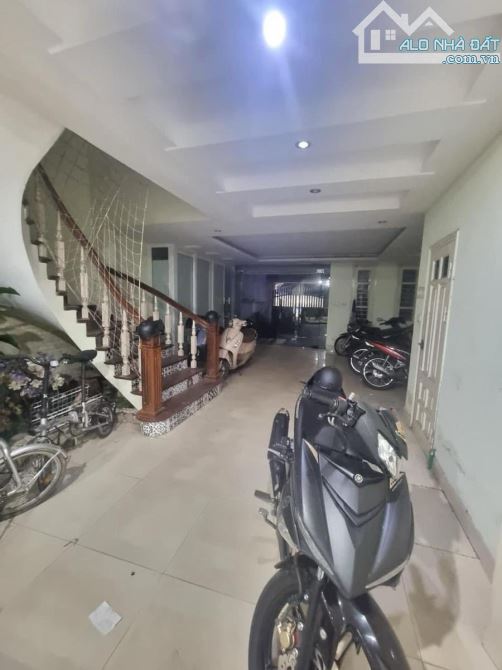 MẶT PHỐ LẠC LONG QUÂN 23 TỶ DT 115M MT 67M 6T Ô TÔ TRÁNH VIEW HỒ TÂY KINH DOANH TỐT