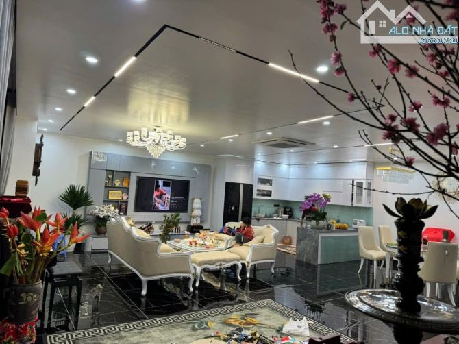 CĂN HỘ DUPLEX RAINBOW VĂN QUÁN CAO CẤP VIEW HỒ NGẮM PHÁO HOA TUYỆT ĐẸP 410m 22 TỶ