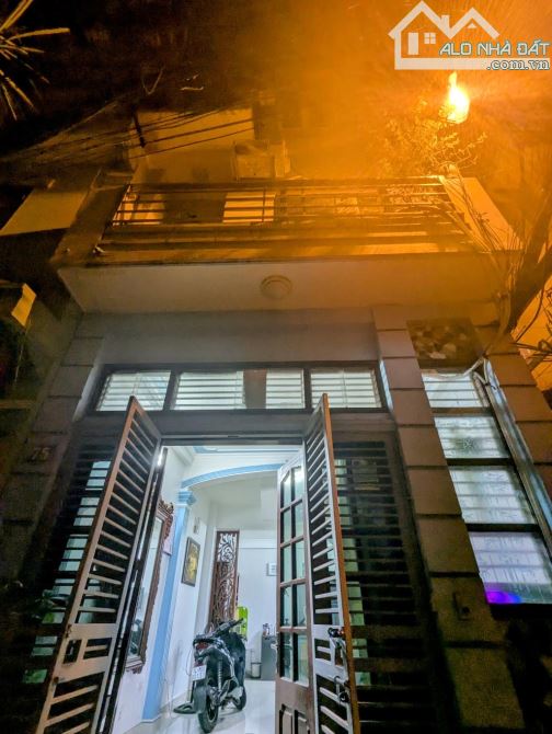 Bán nhà DÂN XÂY, NGỌC THUỴ SỐ NHỎ , LONG BIÊN , NGÕ NÔNG CHÀO 6,2 Tỷ