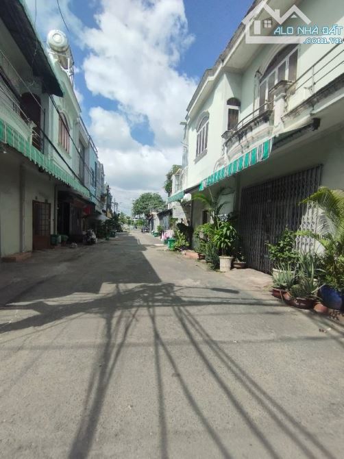 BÁN NHÀ TÂN THỚI NHẤT - KHU 38HA -PHAN VĂN HỚN - 2 TẦNG ( 3.5x15)- XE HƠI VÀO NHÀ