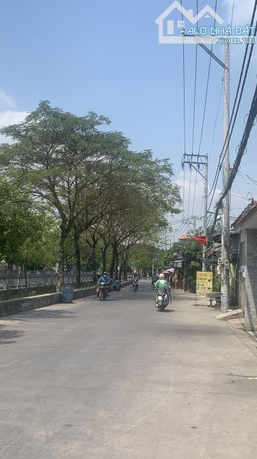 Bán Mặt Tiền Kênh đường Thạnh Xuân 52 ( 8m x 47m), khuôn đất vuông vức a4, giá 10.5 tỷ TL