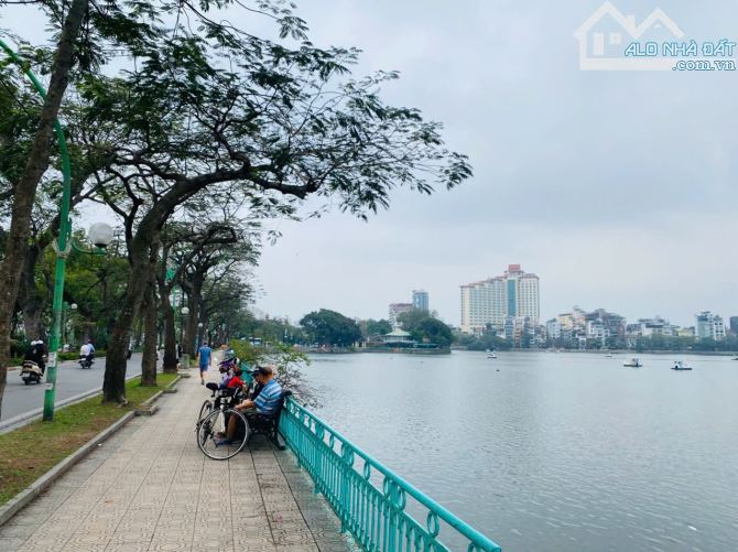 BÁN NHÀ TRÚC BẠCH - BA ĐÌNH: 1 nhà ra phố: 26m2 x 4 tầng: Giá 6,9 Tỷ
