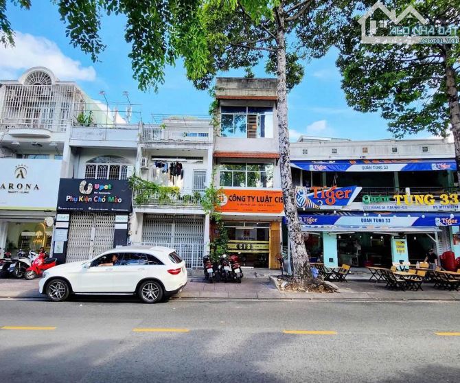 Nhà 2 Mặt Tiền Hoàng Sa Quận 1 –  Có HĐ Thuê 37tr/Th – 64m² – 3 Tầng – 21.9 Tỷ TL