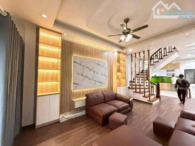 LK GIẾNG SEN(LÊ TRỌNG TẤN)-HÀ ĐÔNG,PHÂN LÔ Ô TÔ TRÁNH KD,FULL NT Ở LUÔN,50MX5T,GIÁ 14,9 TỶ