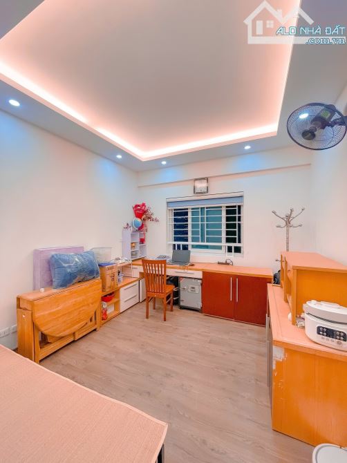 CĂN GÓC 4 NGỦ 3 BAN CÔNG CHUNG CƯ CIENCO 1 HOÀNG ĐẠO THUÝ 160m 9.5 TỶ