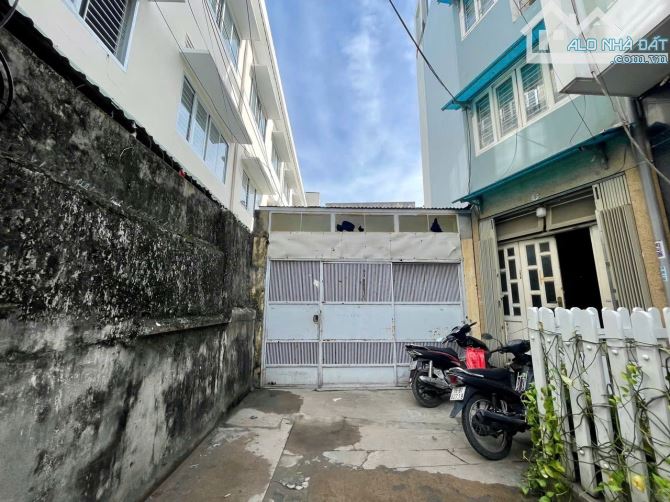 BÁN NHÀ 240M2 CÁCH MẠNG THÁNG 8 SAU CĂN MẶT TIỀN NGAY NGÃ 3 ÔNG TẠ-TUYẾN METRO CHỈ 39 TỶ