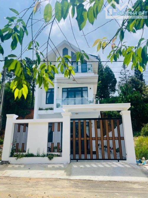 Bán biệt thự đẹp view rừng thông - gần dinh III thành phố Đà Lạt.