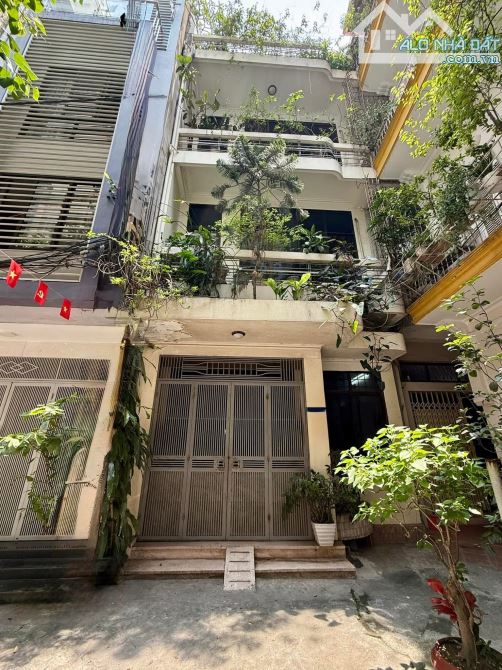 Bán nhà phân lô Lý Nam Đế,Ba Đình 55m2*5T,mt:5.2m,oto tránh,TT Quân Đội,30m ra phố,26.3tỷ