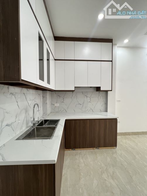 CĂN CUỐI CÙNG , TÂN KHAI , 30M2 x 5T MỚI TINH , 3 GÁC ĐỖ CỬA , BÃI Ô TÔ SÁT NHÀ , 6,2 TỶ
