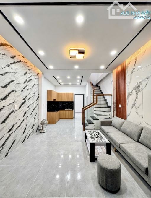 NHÀ 1/…LÊ VĂN QUỚI-GIÁP TÂN PHÚ-HẺM XE HƠI-NHÀ MỚI ĐẸP 55M-NỞ HẬU NHẸ-GIÁ CHỈ HƠN 4ty