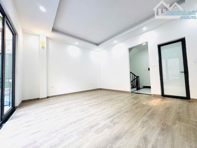 BÁN NHÀ TRƯƠNG ĐỊNH, NGÕ NÔNG, GẦN PHỐ,FULL NỘI THẤT Ở LUÔN, 46M2 GIÁ CHỈ 7,68 TỶ