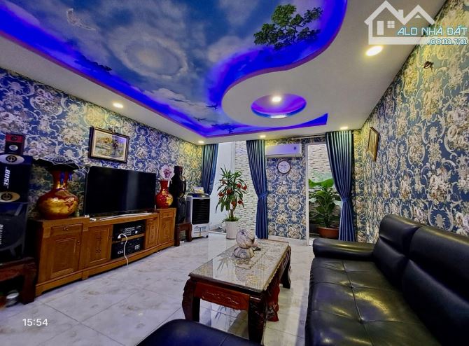 Bán nhà ô tô đỗ cổng, nhỉnh 7 tỷ, full tiện ích