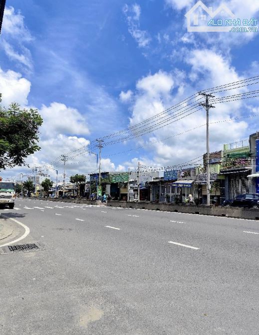 🏠 Bán nhà 2 tầng Hóc Môn, gần mặt tiền Đặng Thúc Vịnh, xe hơi vào tận nơi, sổ hồng riêng
