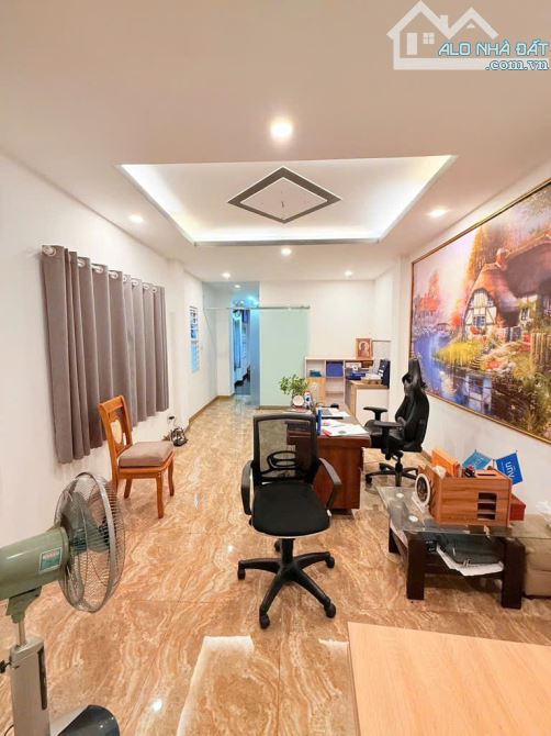 Cách Mạng Tháng 8,Tân Bình, giáp Q10, vị trí KD,gần MT, 6 Tầng,65m2, TN 43tr/th, 13.45 Tỷ