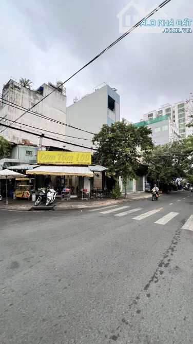 13.5 Tỷ- Mặt tiền đường số Tân Kiểng 4,6x20m nhà nát Q7 tiện xây mới 6 tầng