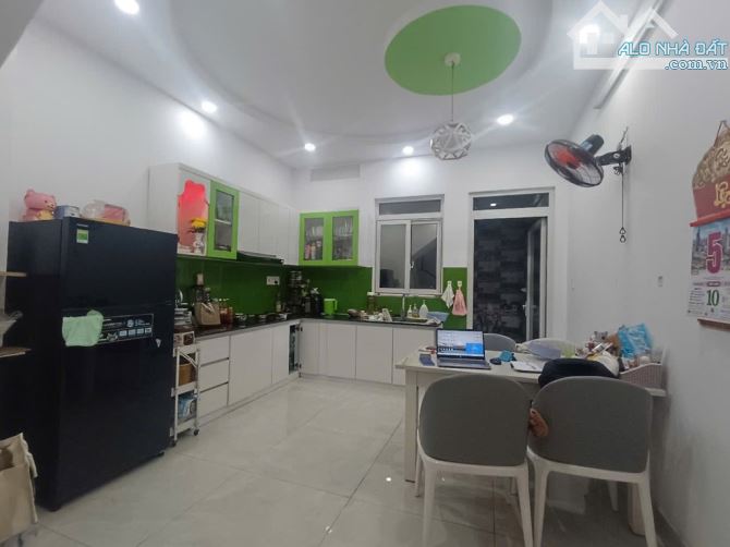 BÁN NHÀ MẶT TIỀN 3 TẦNG PHẠM THẾ HIỂN, QUẬN 8, 4x22, nhỉnh 7 tỉ