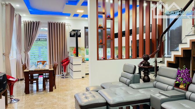 BÁN VILLA  Hẻm 8 Mét HOÀNG HOA THÁM P.10, ĐÀ LẠT VIEW THOÁNG, GIÁ CHỈ 11X TỶ - 10